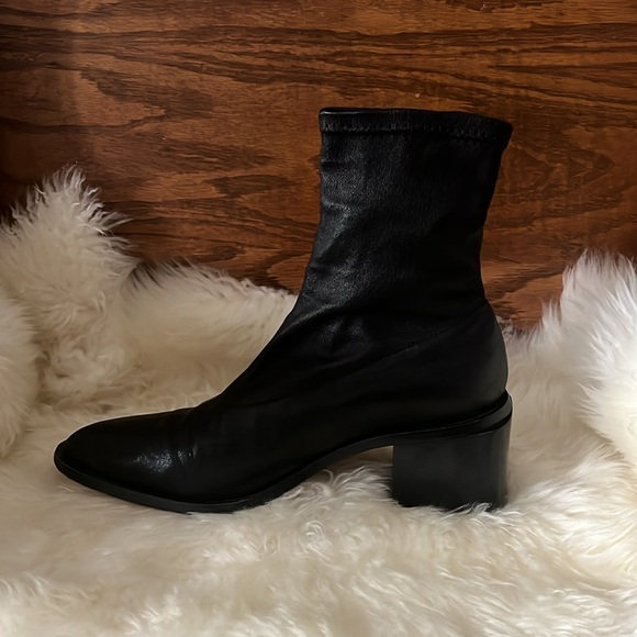 Clegerie Boots - Picture 2 of 7